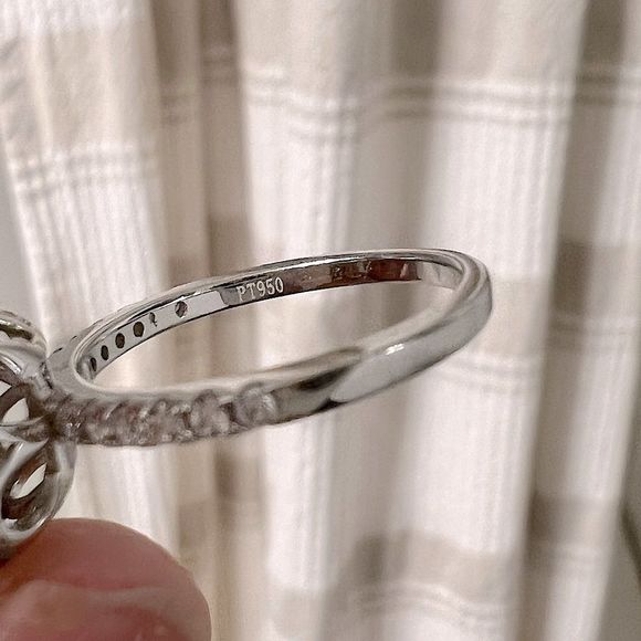 Platinum outlined pave diamond bridal ring set - Picture 3 of 8